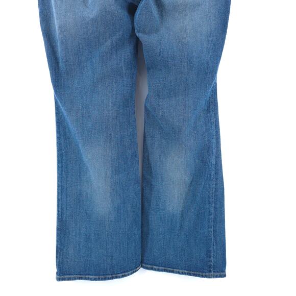 Eddie Bauer Ranch P10 Specially Dyed Denim Mid Rise Curvy Bootcut Jean Med Wash - Picture 11 of 12